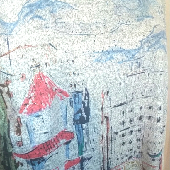 Cato EST. 1946 size M gray tunic top with street car scene. - Picture 6 of 13